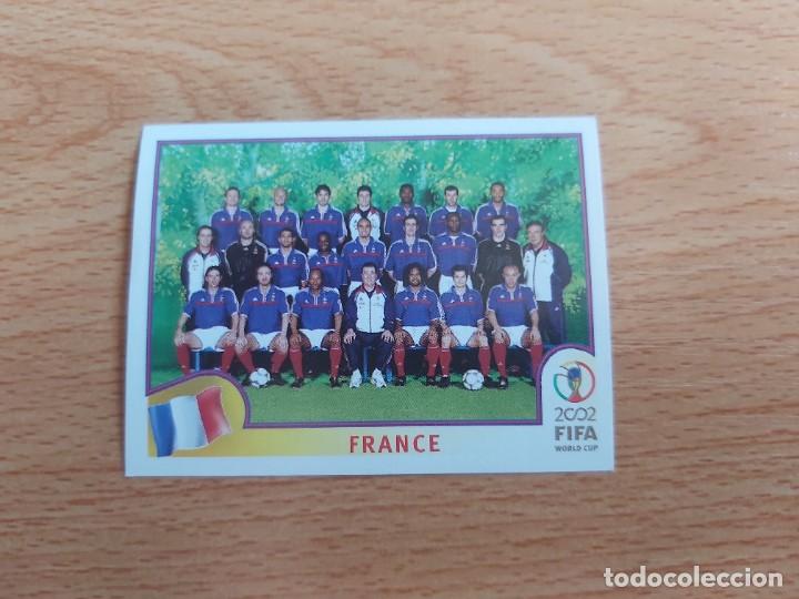 Cromos de Futebol: CROMO FUTBOL MUNDIAL 2002 EDITORIAL PANINI 25.PLANTILLA-FRANCIA-NUNCA PEGADO-TRASERA EN AZUL