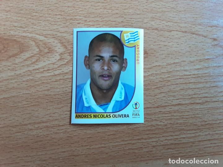 Figurine di Calcio: CROMO FUTBOL MUNDIAL 2002 EDITORIAL PANINI 73.OLIVERA-URUGUAY-NUNCA PEGADO-TRASERA EN AZUL