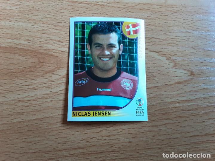 Cromos de Futebol: CROMO FUTBOL MUNDIAL 2002 EDITORIAL PANINI 84.JENSEN-DINAMARCA-NUNCA PEGADO-TRASERA EN AZUL