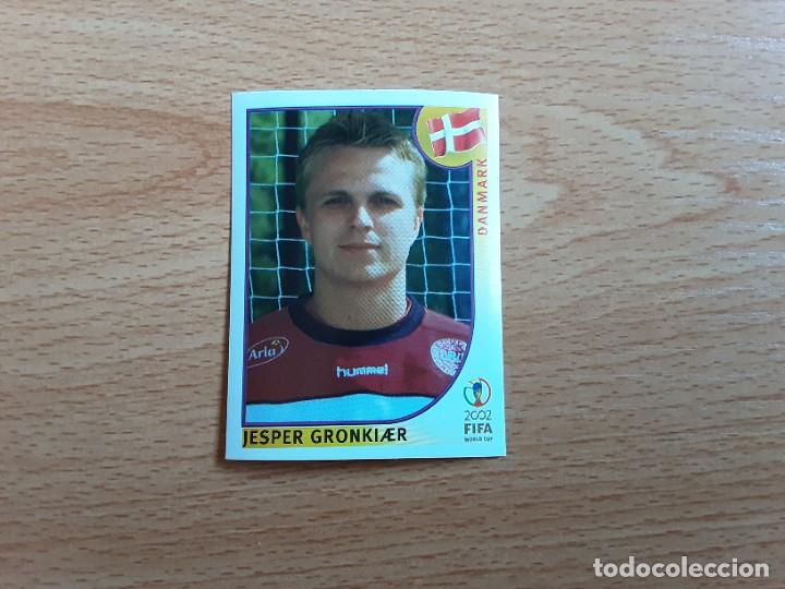 Cromos de F&uacute;tbol: CROMO FUTBOL MUNDIAL 2002 EDITORIAL PANINI 95.GRONKJAER-DINAMARCA-NUNCA PEGADO-TRASERA EN AZUL
