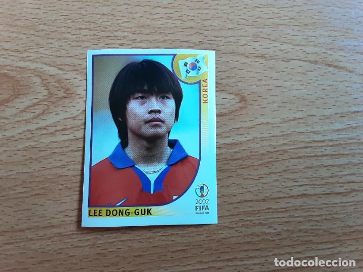 Cartes &agrave; collectionner de Football: CROMO FUTBOL MUNDIAL 2002 EDITORIAL PANINI 254.DONG-GUK/COREA-NUNCA PEGADO-TRASERA EN AZUL