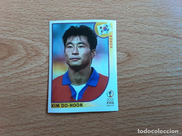 Cartes &agrave; collectionner de Football: CROMO FUTBOL MUNDIAL 2002 EDITORIAL PANINI 255.DO-HOON/COREA-NUNCA PEGADO-TRASERA EN AZUL