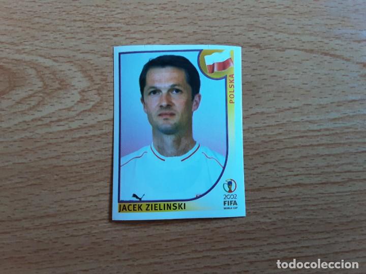 Cartes &agrave; collectionner de Football: CROMO FUTBOL MUNDIAL 2002 EDITORIAL PANINI 264.ZIELINSKI-POLONIA-NUNCA PEGADO-TRASERA EN AZUL