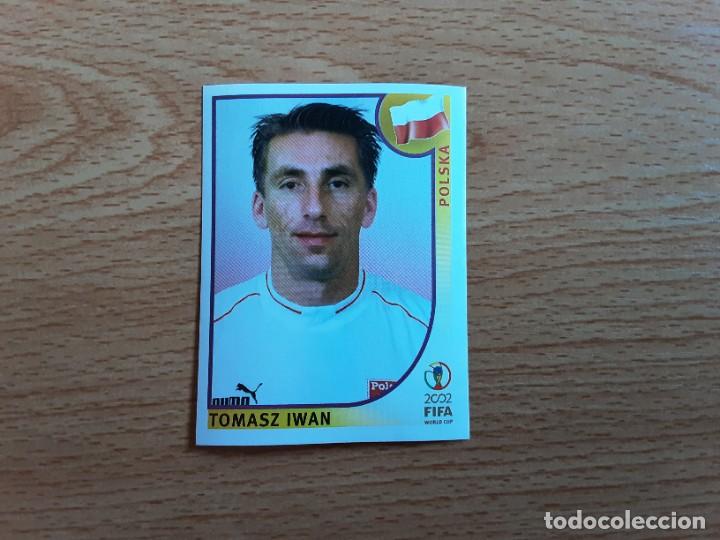 Football Stickers: CROMO FUTBOL MUNDIAL 2002 EDITORIAL PANINI 272.IWAN-POLONIA-NUNCA PEGADO-TRASERA EN AZUL