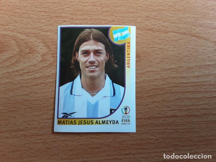 Figurine di Calcio: CROMO FUTBOL MUNDIAL 2002 EDITORIAL PANINI 394.ALMEYDA-ARGENTINA-NUNCA PEGADO-TRASERA EN AZUL