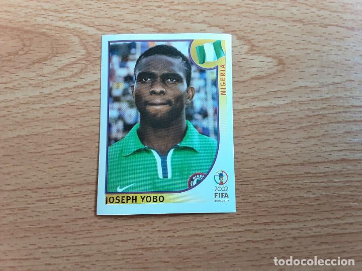 Figurine di Calcio: CROMO FUTBOL MUNDIAL 2002 EDITORIAL PANINI 409.YOBO-NIGERIA-NUNCA PEGADO-TRASERA EN AZUL