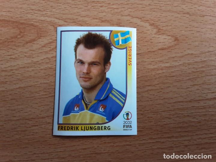Figurine di Calcio: CROMO FUTBOL MUNDIAL 2002 EDITORIAL PANINI 450.LJUNGBERG-SUECIA-NUNCA PEGADO-TRASERA EN AZUL