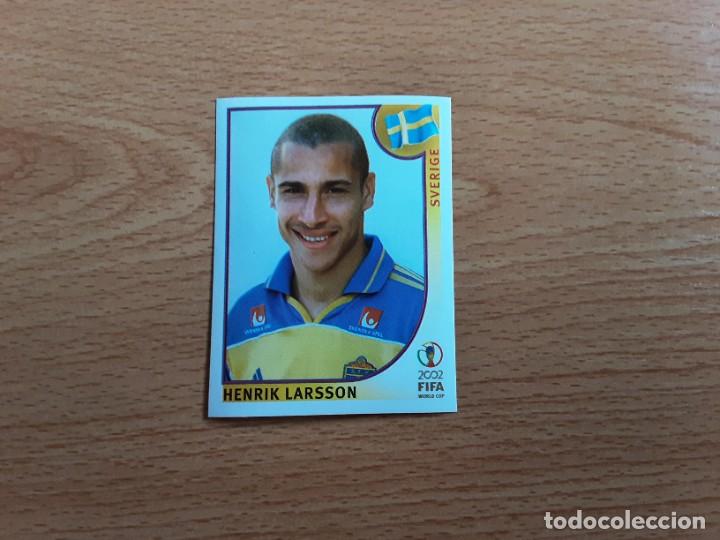 Football Stickers: CROMO FUTBOL MUNDIAL 2002 EDITORIAL PANINI 454.HENRIK LARSSON-SUECIA-NUNCA PEGADO-TRASERA EN AZUL