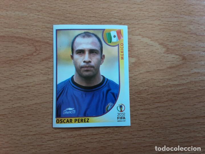 Football Stickers: CROMO FUTBOL MUNDIAL 2002 EDITORIAL PANINI 495.PEREZ-MEXICO-NUNCA PEGADO-TRASERA EN AZUL