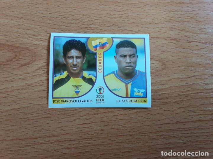 Figurine di Calcio: CROMO FUTBOL MUNDIAL 2002 EDITORIAL PANINI 512.CEVALLOS/ULISES-ECUADOR-NUNCA PEGADO-TRASERA EN AZUL