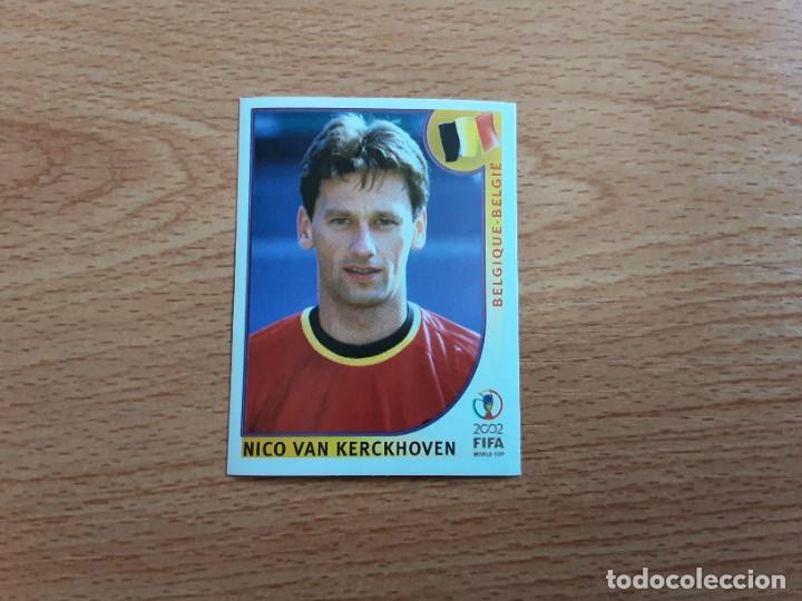 Football Stickers: CROMO FUTBOL MUNDIAL 2002 EDITORIAL PANINI 557.VAN KERCKHOVEN-BELGICA-NUNCA PEGADO-TRASERA EN AZUL