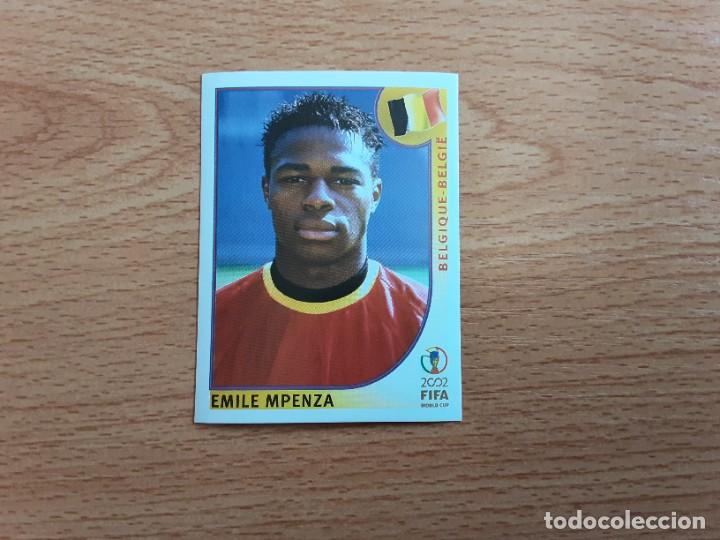 Football Stickers: CROMO FUTBOL MUNDIAL 2002 EDITORIAL PANINI 565.MPENZA-BELGICA-NUNCA PEGADO-TRASERA EN AZUL