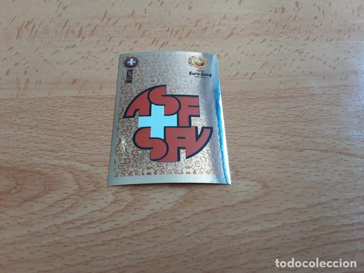 Cromos de f&uacute;tbol: CROMO FUTBOL EURO 2004 EDITORIAL PANINI 137.ESCUDO-SUIZA-NUNCA PEGADO