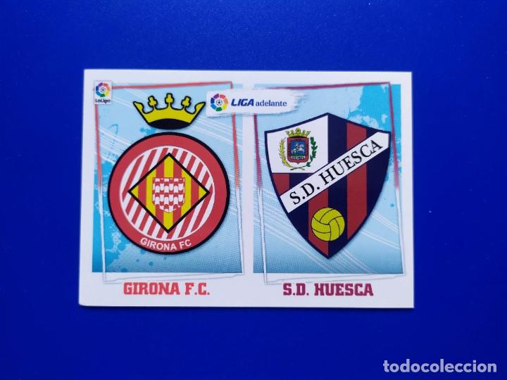 Cromos de Futebol: ESCUDO GIRONA HUESCA N&ordm; 5 LIGA ADELANTE COLECCIONES ESTE 15 16 2015 2016 NUEVO SIN PEGAR