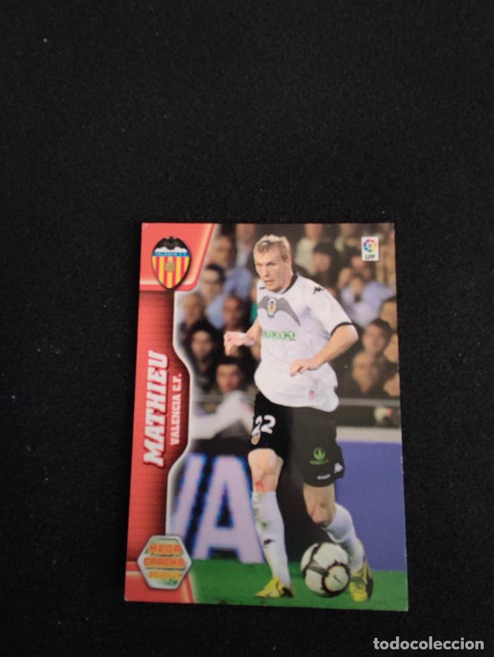 Cromos de f&uacute;tbol: megacracks 2010 11 valencia mathieu - Foto 1