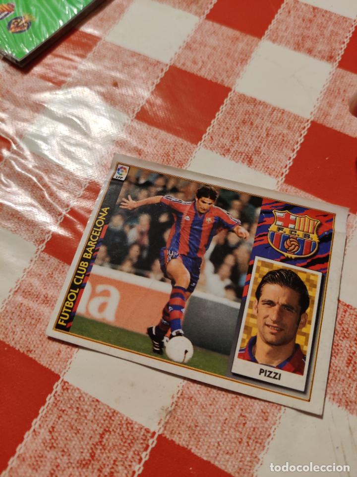 Cromos de f&uacute;tbol: Pizzi Barcelona coloca ventanila este 1997 1998 97 98 - Foto 1