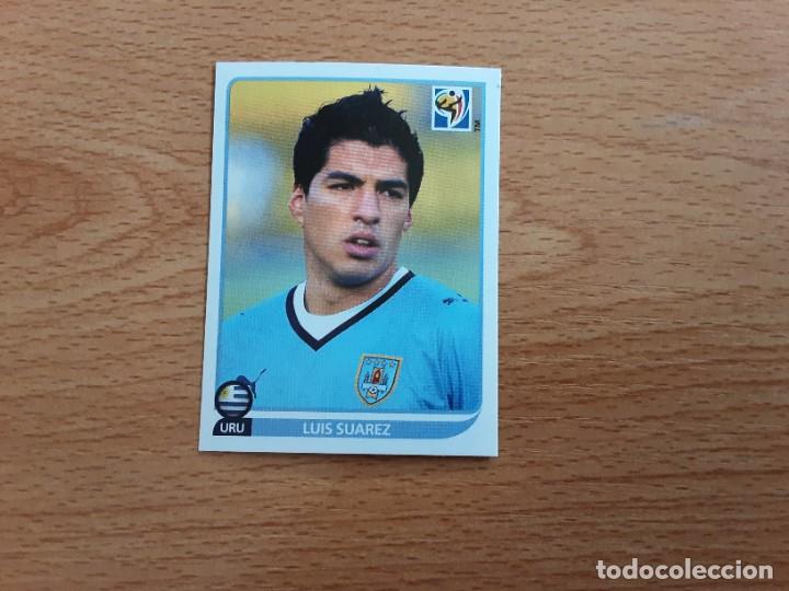 Figurine di Calcio: CROMO FUTBOL MUNDIAL 2010 PANINI 84.LUIS SUAREZ-URUGUAY-NUNCA PEGADO