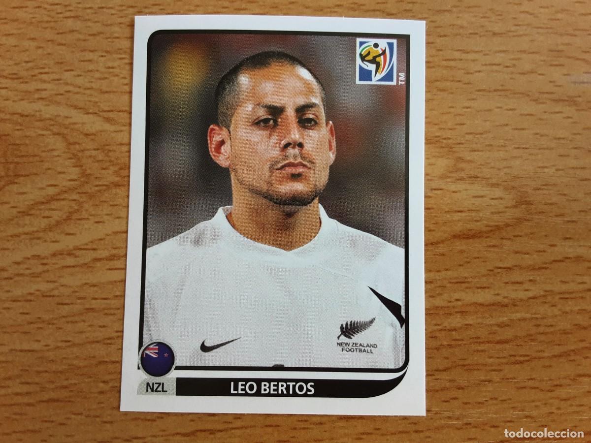 Figurine di Calcio: CROMO FUTBOL MUNDIAL 2010 PANINI 458.BERTOS-NUEVA ZELANDA-NUNCA PEGADO
