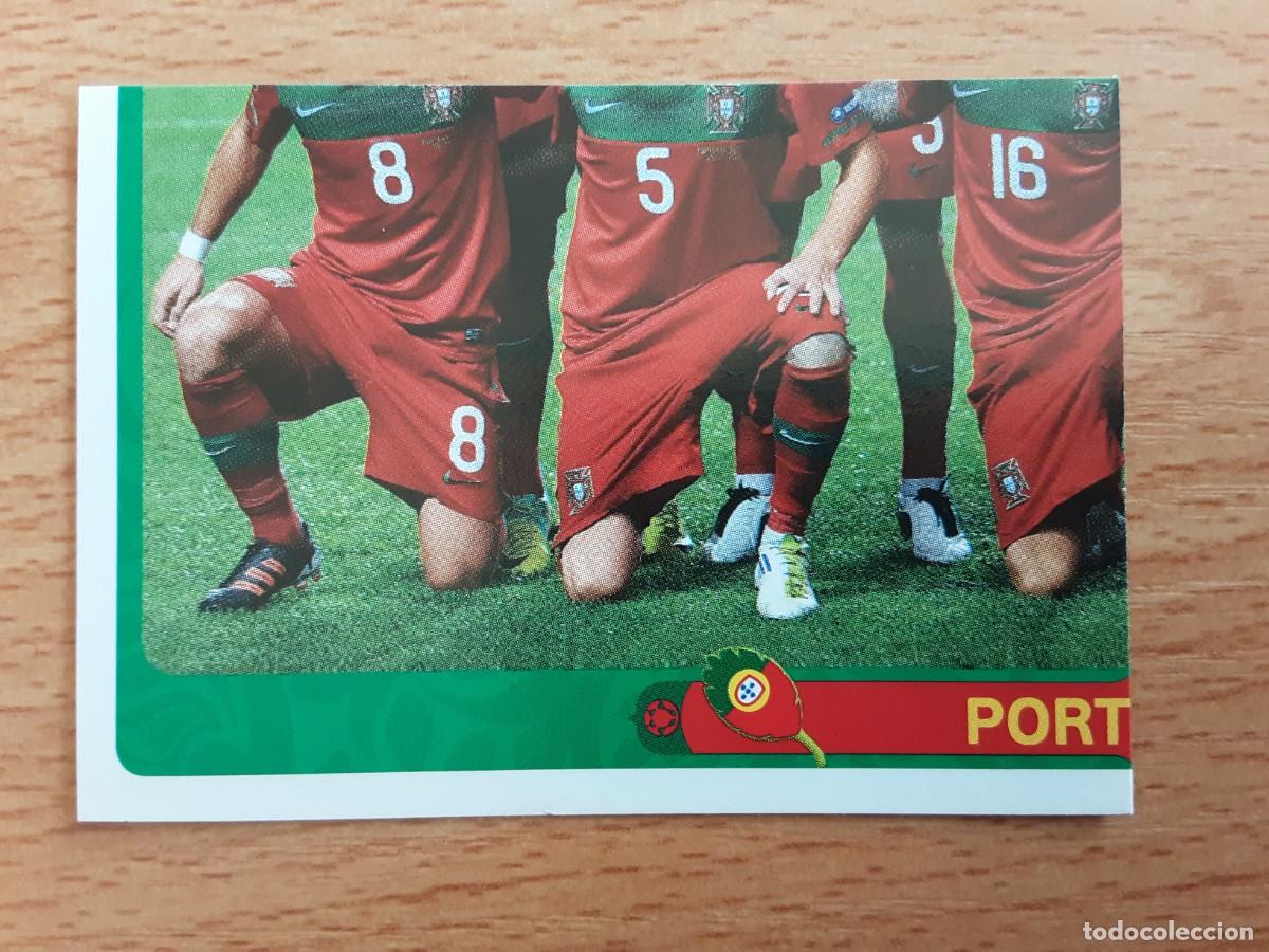 Football Stickers: CROMO FUTBOL EURO 2012 PANINI 256.ALINEACION-PORTUGAL-NUNCA PEGADO