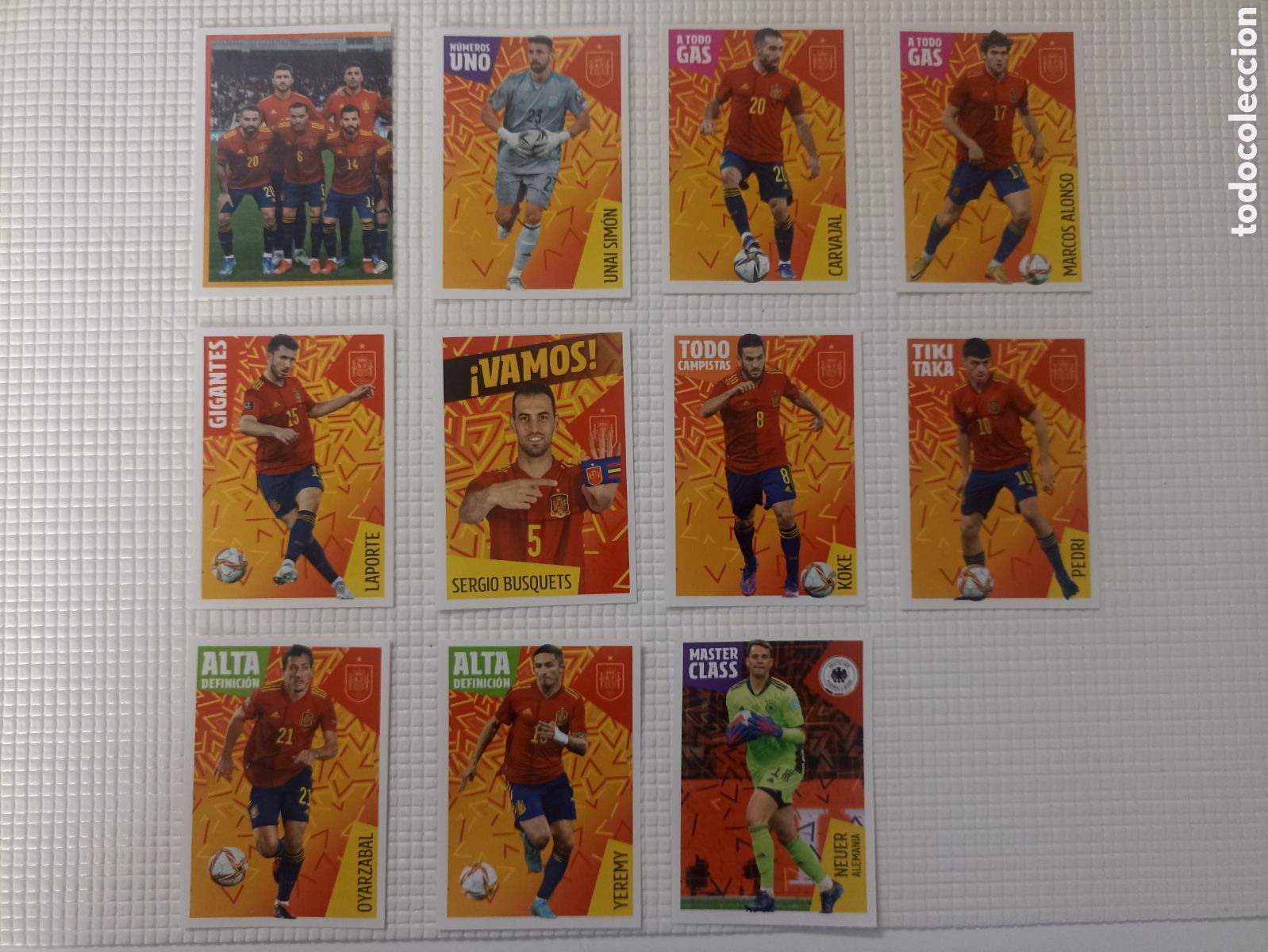 Cromos de F&uacute;tbol: LOTE 11 CROMOS LOS &Iacute;DOLOS DE LA ROJA CRACKS MUNDIALES CARREFOUR