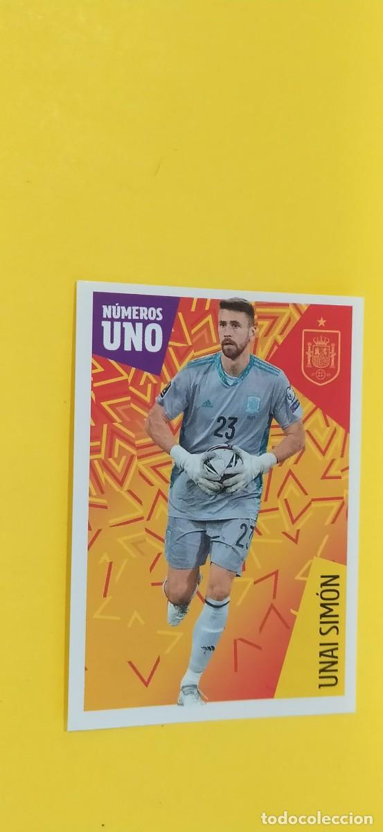 Football Stickers: 52 LOS IDOLOS DE LA ROJA CARREFOUR PANINI MUNDIAL QATAR 2022