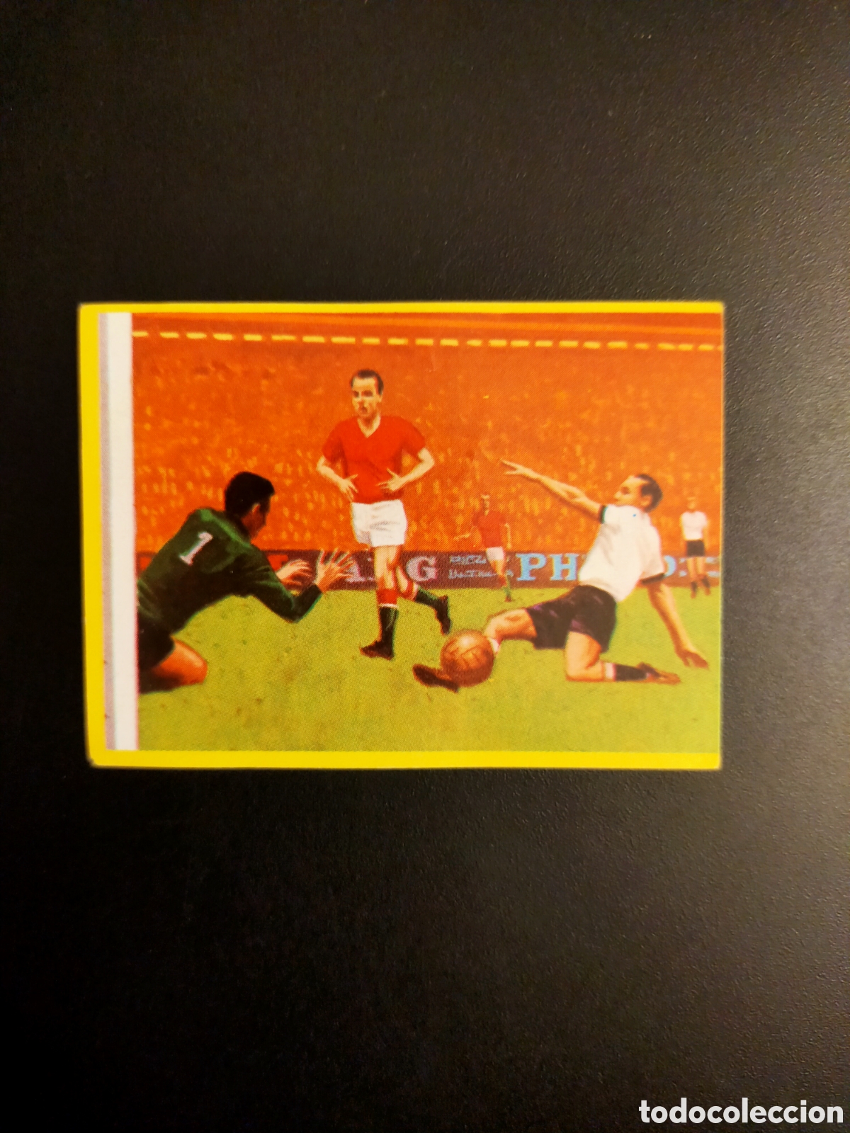 Cromos de F&uacute;tbol: CROMO NUNCA PEGADO EN BUEN ESTADO MUNDIAL 82 FUTBOL EN ACCION DANONE N 30