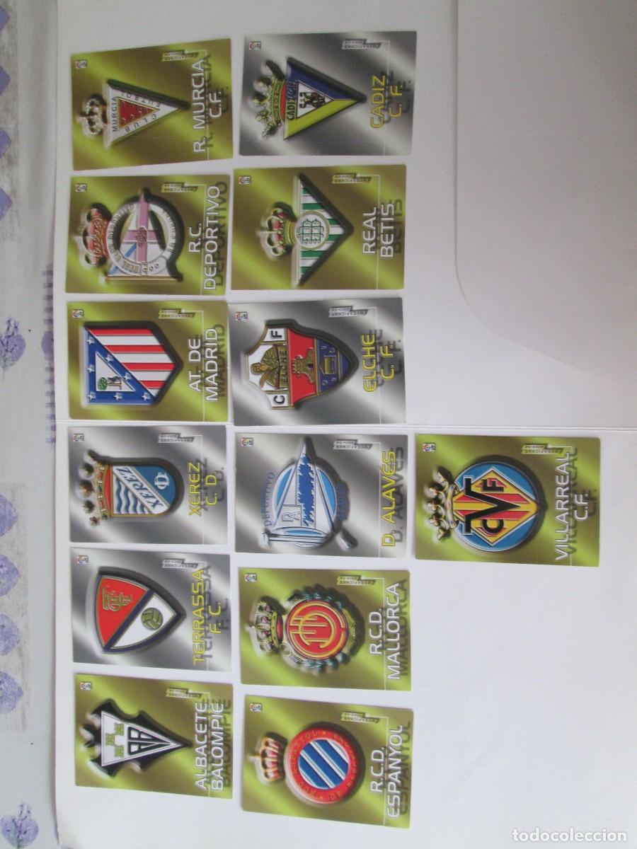 Fu&szlig;ball-Sticker: LOTE DE 13 CROMOS DE DIVERSOS ESCUDOS DE CLUBS DE FUTBOL MEGA FICHAS 2003 2004