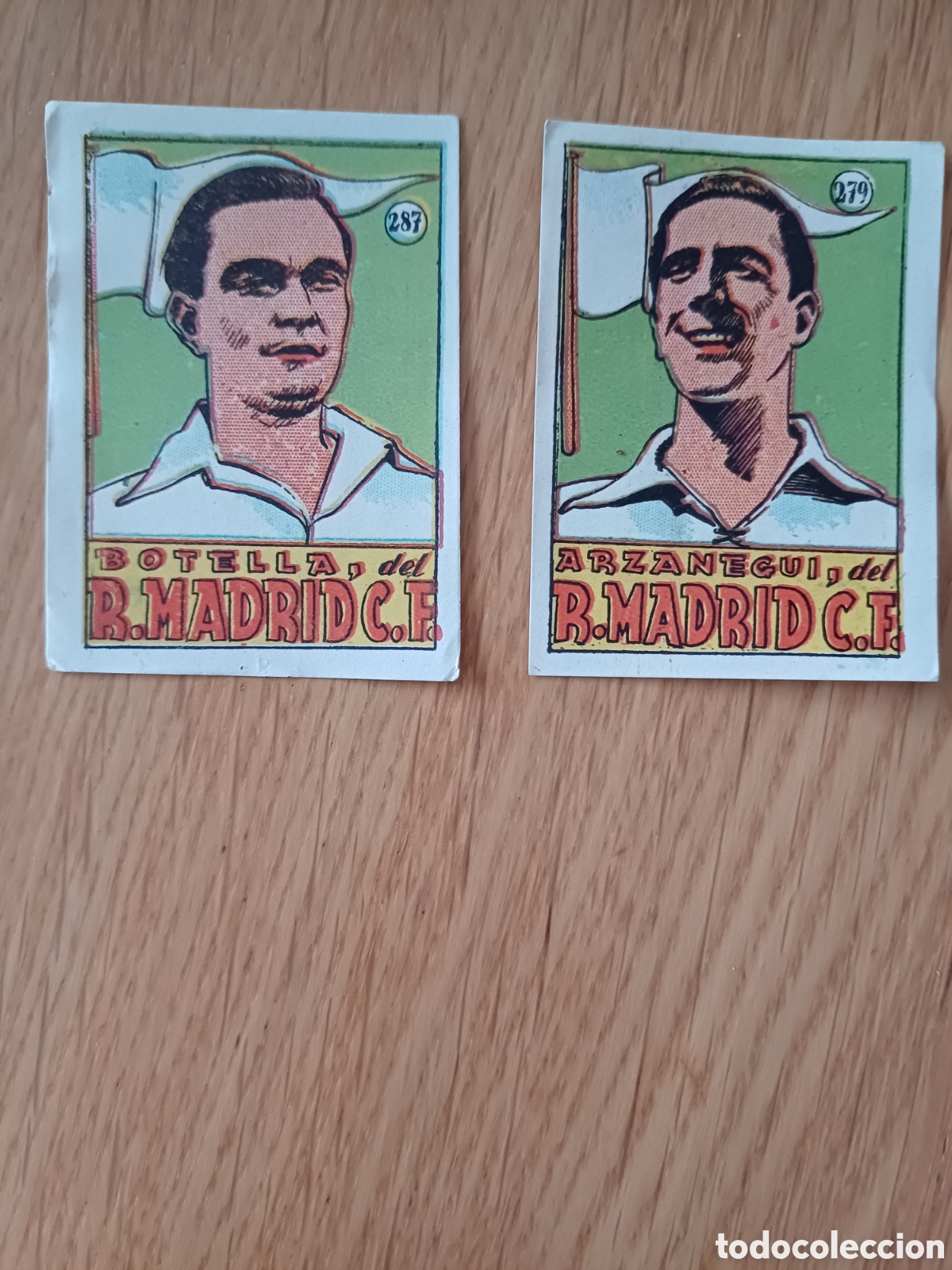 Football Stickers: 2 cromos futbol, futbolistas, botella y arzanegui, real madrid, cromos cultura