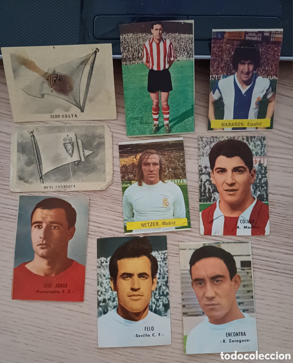 Cromos de F&uacute;tbol: 21 cromos antiguos de futbol, futbolistas