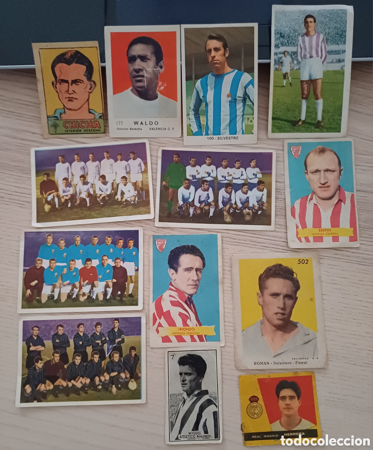 Cromos de F&uacute;tbol: 12 cromos antiguos de futbol futbolistas