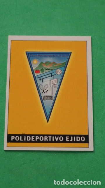 Fu&szlig;ball-Sticker: POLIDEPORTIVO EJIDO 443 ESCUDO PLANTILLA, LA FICHAS DE LA LIGA 2002,MUNDICROMO SPORT 2001/2002,01/02