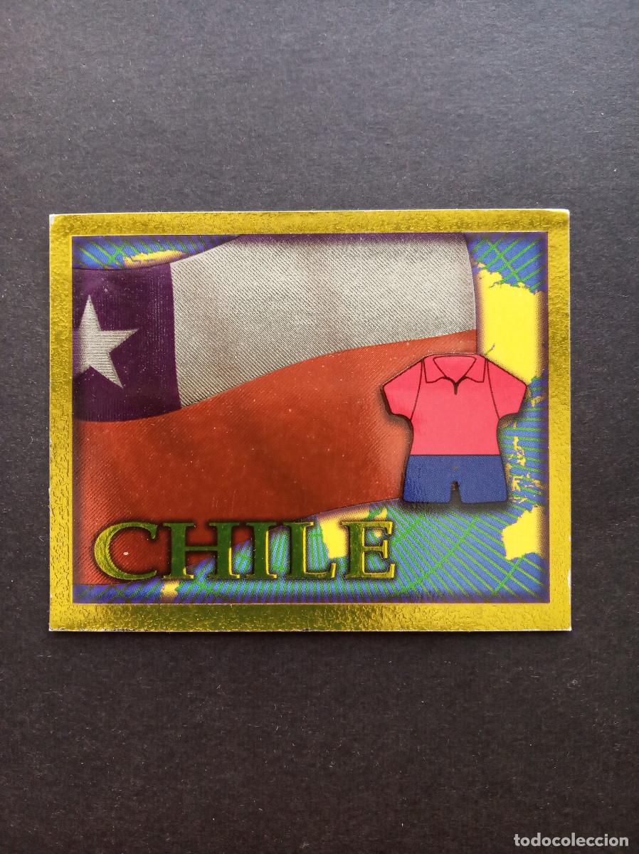 Figurine di Calcio: 200 Escudo LOGO Club Badge FLAG Home Kit CHILE MERLIN OFFICIAL ENGLAND 1998 98