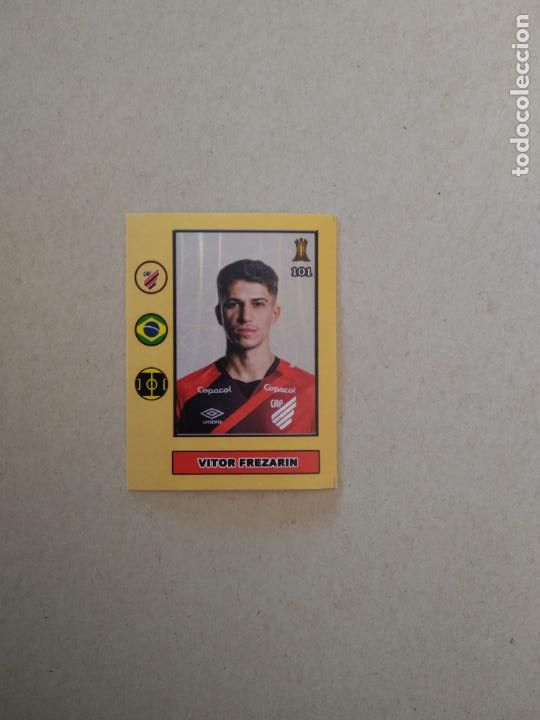 Cromos de F&uacute;tbol: 101 VITOR FREZARIN ATHLETICO PARANAENSE CROMO FUTBOL COPA LIBERTADORES 2022 BOYCOL COLECCIONES