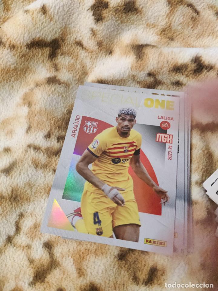 Football Stickers: 382 Araujo Barcel&oacute;na special one 3 edici&oacute;n MegaCracks 2023 2024 23 24