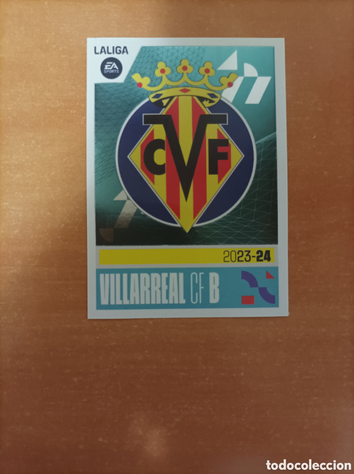 Figurine di Calcio: Escudo 21 Villarreal B Escudos Segunda Liga Este 2023/24 23-24