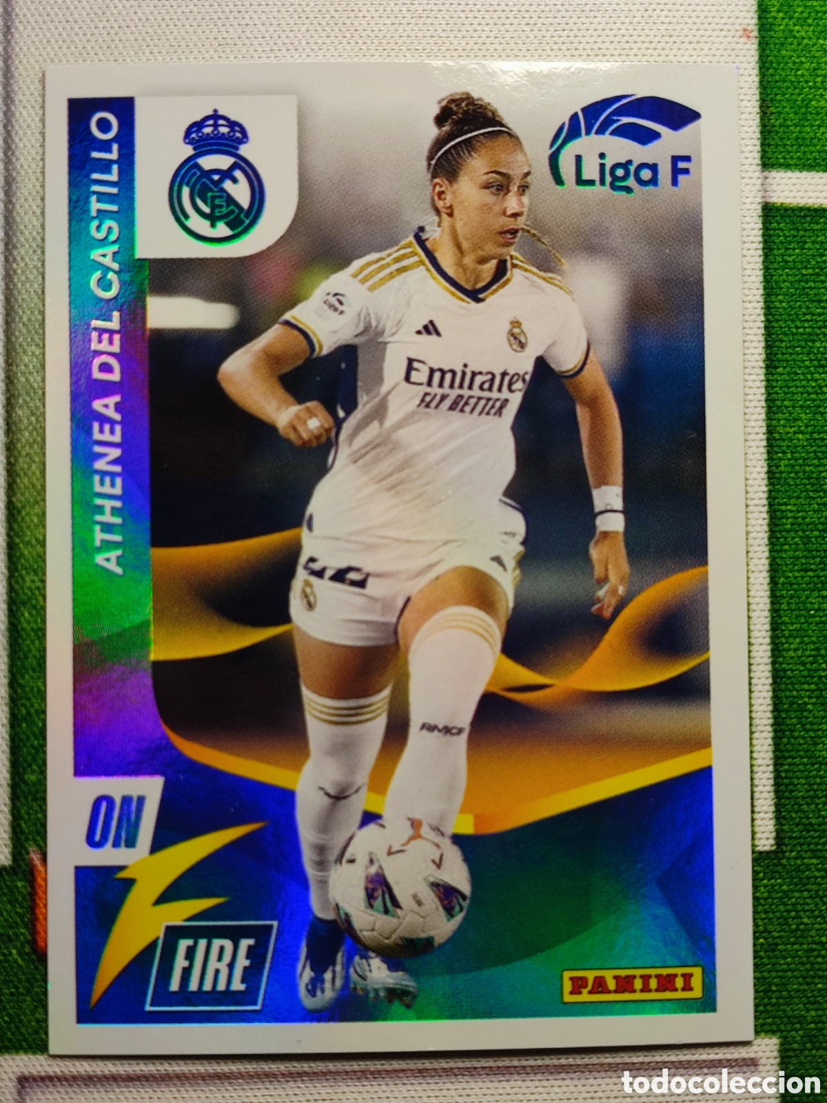 Fu&szlig;ball-Sticker: LIGA F FINETWORK FEMENINA 2023 2024 23 24 PANINI N.&ordm; 328-. Athenea del Castillo On Fire