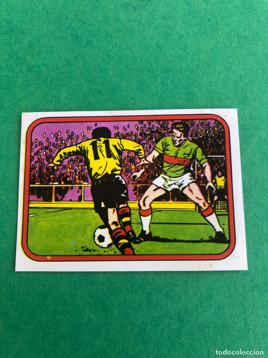 Football Stickers: CROMO HISTORIA Y TECNICA DEL FUTBOL RUIZ ROMERO 1977 N&ordm; 77 REGATE DESPLAZANDO EL BALON
