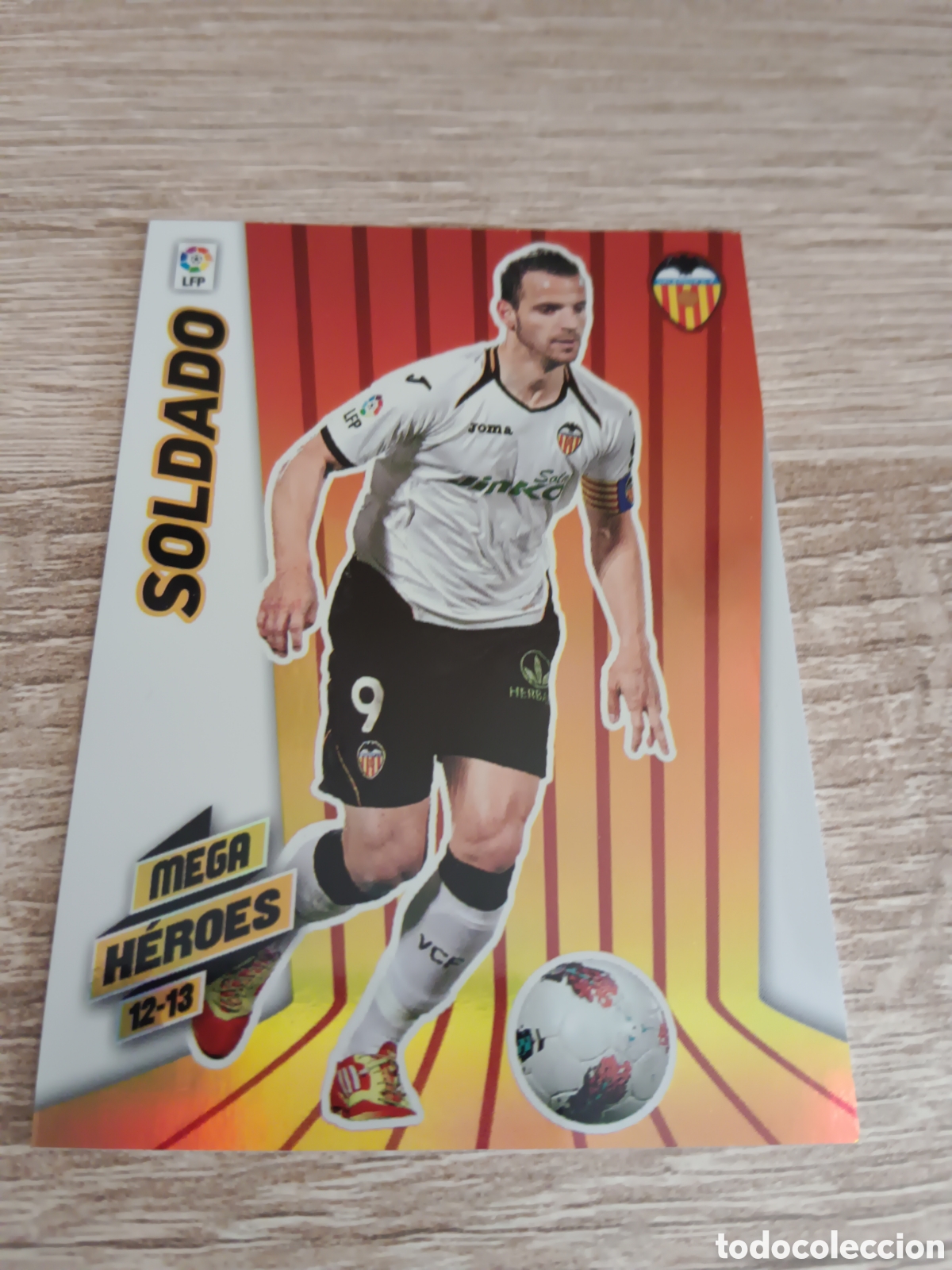 Figurine di Calcio: Panini Megacracks 2012 2013 12 13 382 Soldado Valencia mega h&eacute;roes
