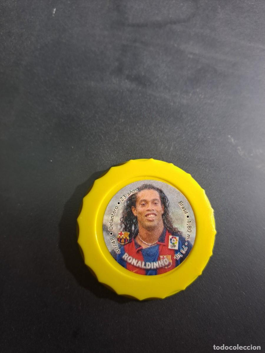 Fu&szlig;ball-Sticker: CHAPA TAZO CAPS RONALDINHO BARCELONA 40/48 COLOR AMARILLO LIGA 2003 2004 03 04 FUTBOL TOSFRIT