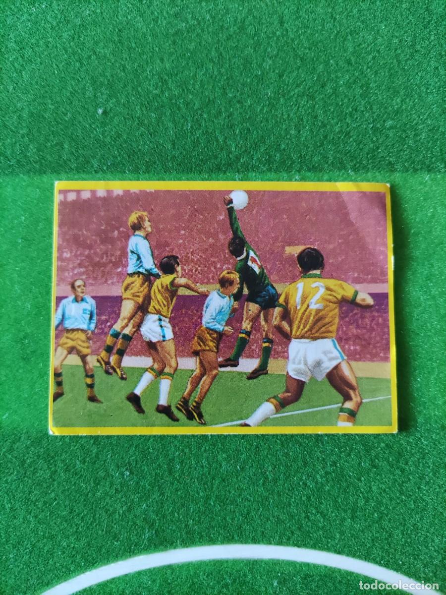 Cromos de F&uacute;tbol: n&deg; 36 Futbol en acci&oacute;n Mundial 82 Danone Nunca Pegado
