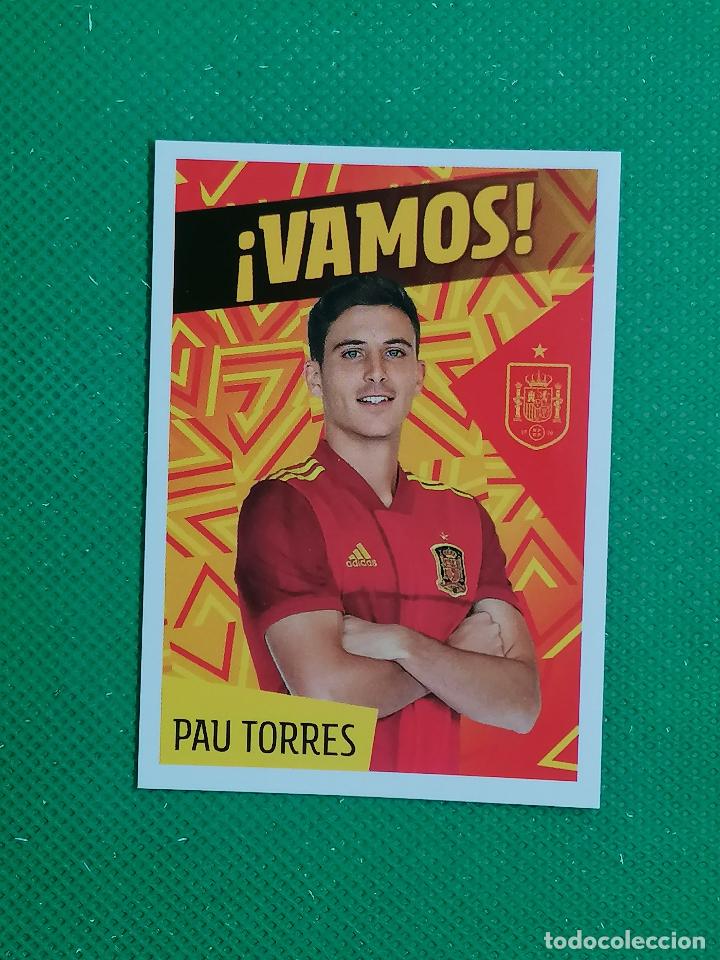 Cartes &agrave; collectionner de Football: 19 PAU TORRES LOS IDOLOS DE LA ROJA ESPA&Ntilde;A CRACKS MUNDIALES 2022 PANINI