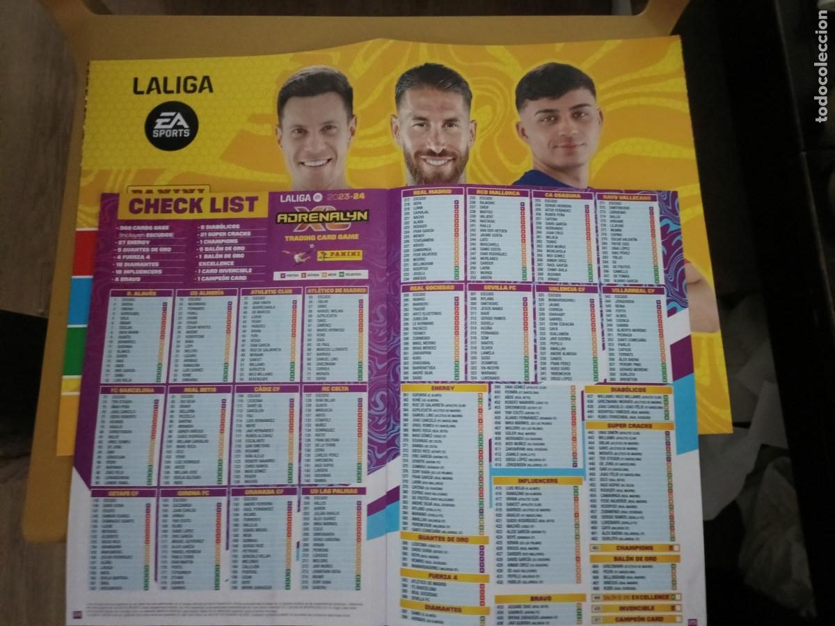 Cromos de Futebol: tablero de juego + guia oficial adrenalyn 23 24
