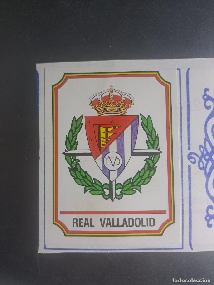 Cromos de F&uacute;tbol: CROMO ROBERTO 284 VALENCIA FUTBOL 83 ESCUDO 289 VALLADOLID 82 1982 1983 CROMO CROM PANINI RECORTADO
