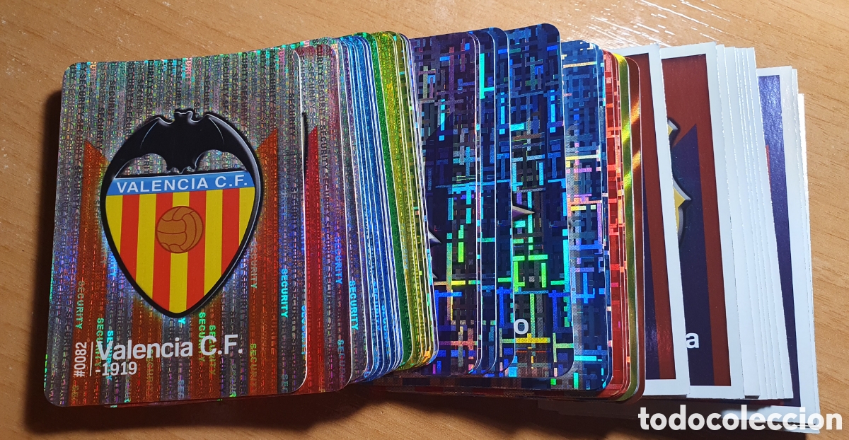Cromos de F&uacute;tbol: Mundicromo 2015 2016 Escudos Lote