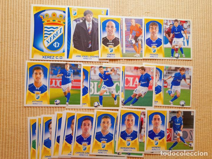 Football Stickers: LOTE 22 CROMOS DIFERENTES XEREZ CD LIGA 09-10 2009 2010 ALBUM ESTE (con colocas y fichajes)