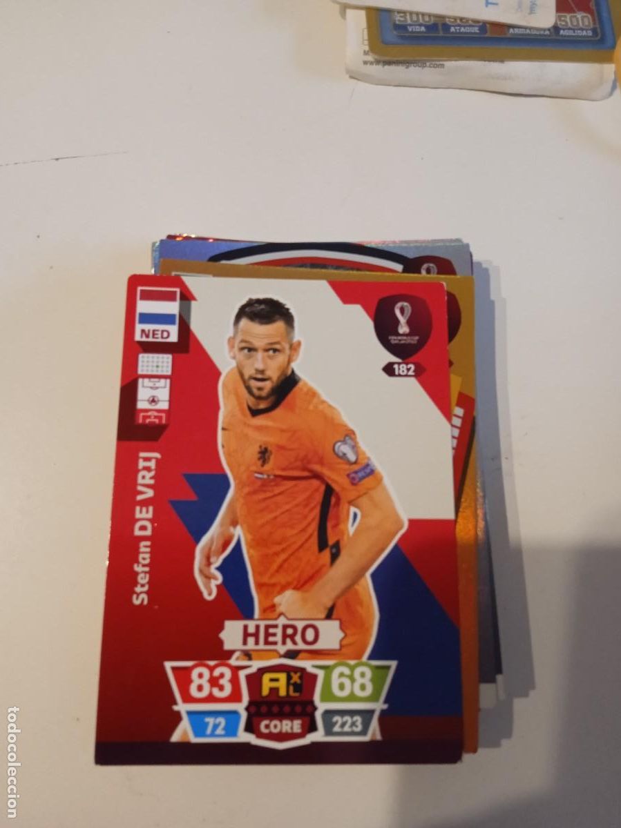 Fu&szlig;ball-Sticker: C-PAQ CROMO FUTBOL ADRENALYN XL MUNDIAL 2022 QATAR PANINI HOLANDA DE VRIJ HERO 182