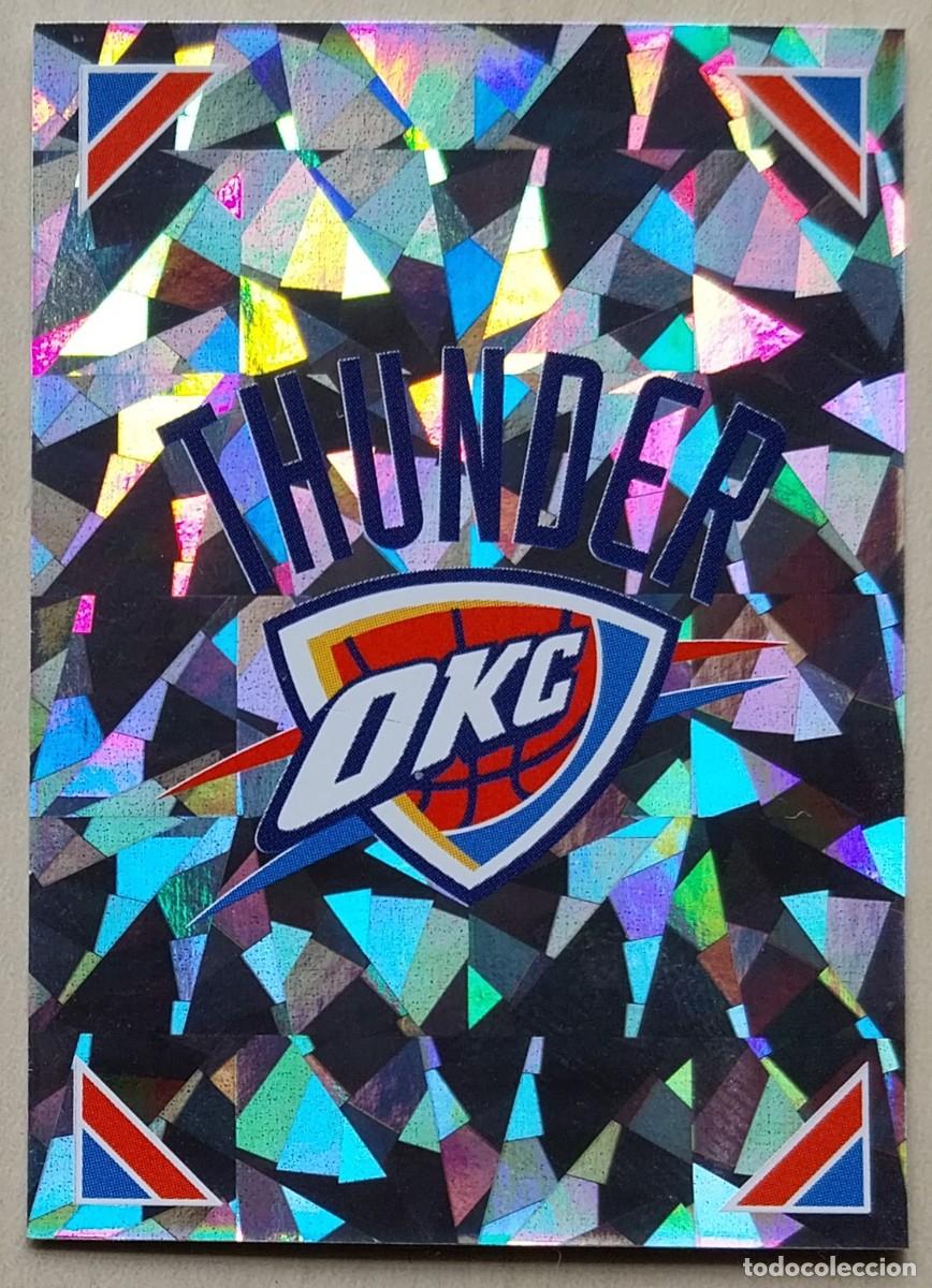 Fu&szlig;ball-Sticker: 417 LOGO OKLAHOMA CITY THUNDER CROMO NBA BALONCESTO STICKER COLLECTION 2021 2022 21 22