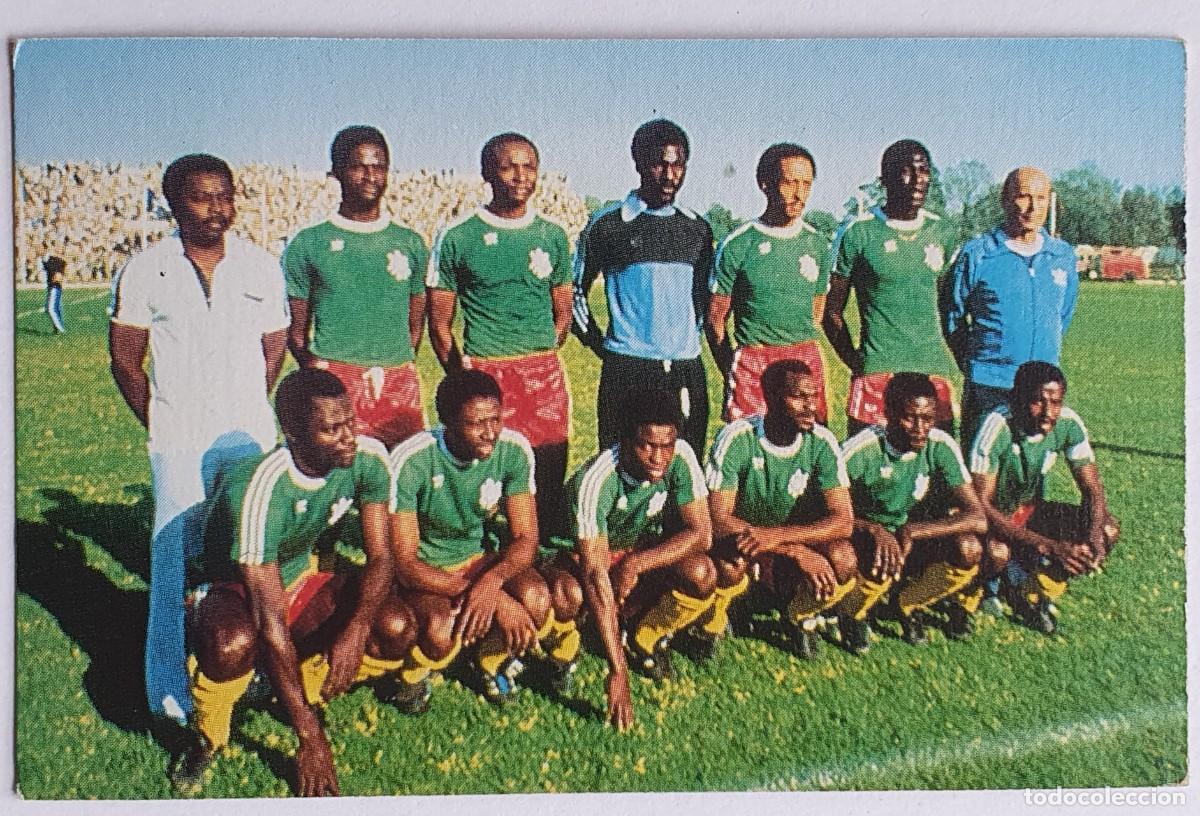 Cromos de f&uacute;tbol: #40 SELECCI&Oacute;N DE CAMERUN - Diario Avui CATALUNYA Porta del Mundial Espa&ntilde;a 1982 Despegado