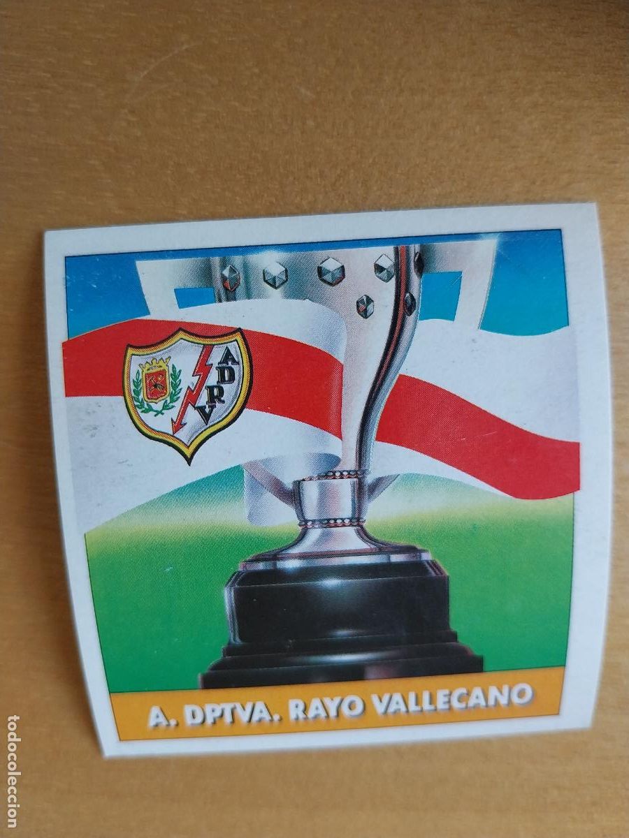 Fu&szlig;ball-Sticker: ESCUDO RAYO VALLECANO ED ESTE RECUPERADO LIGA 1992 92 93