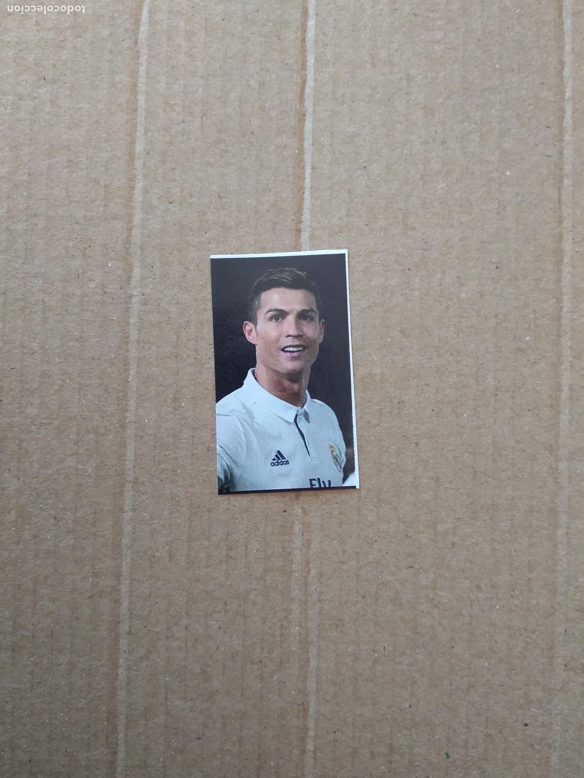 Cromos de F&uacute;tbol: RECORTE REVISTA JUGON CRISTIANO RONALDO MIDE 2,4CM X 4,3CM